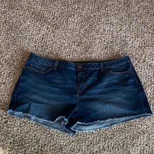 ❤️ 4 for $15 Denim Shorts with fringe on bottom